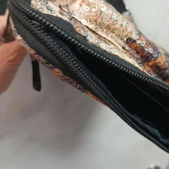 ALBA Sequin Leopard Crossbody - Picture 6 of 12